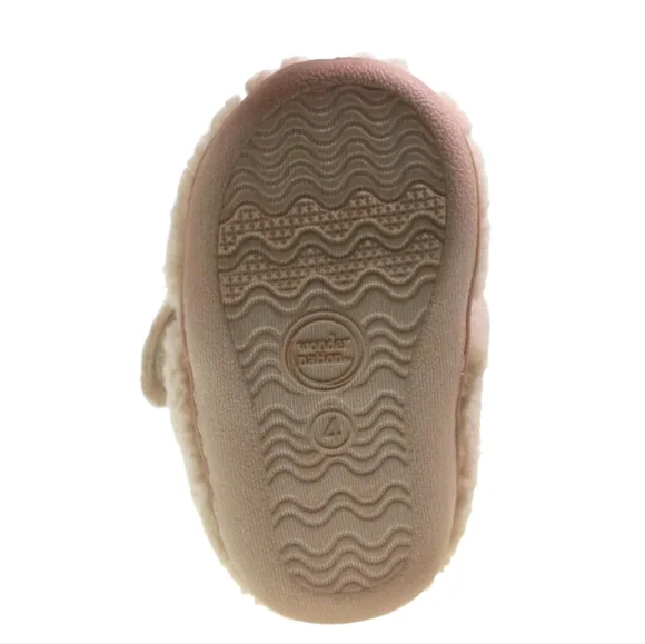 Insect Slippers - Picture 6 of 6